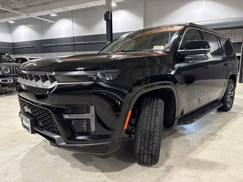 New 2026 Jeep Grand Wagoneer 4WD w/ Premium Group I image 3