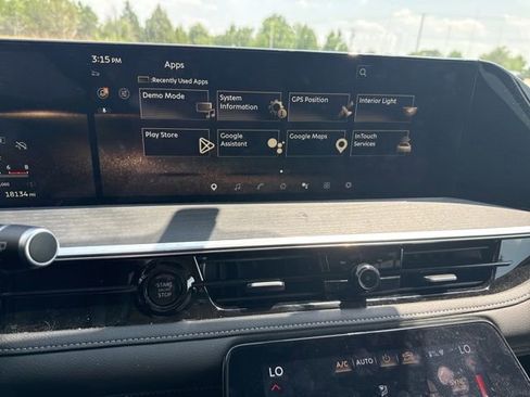 Used 2025 INFINITI QX80 Sensory AWD/4WD image 12