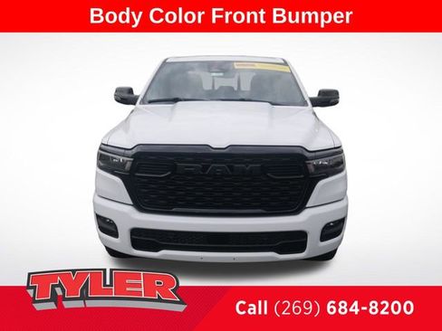 New 2026 RAM 1500 4x4 Crew Cab image 2
