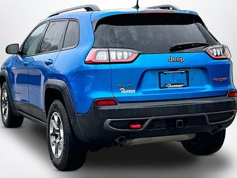 Used 2019 Jeep Cherokee Trailhawk w/ Cold Weather Group image 4