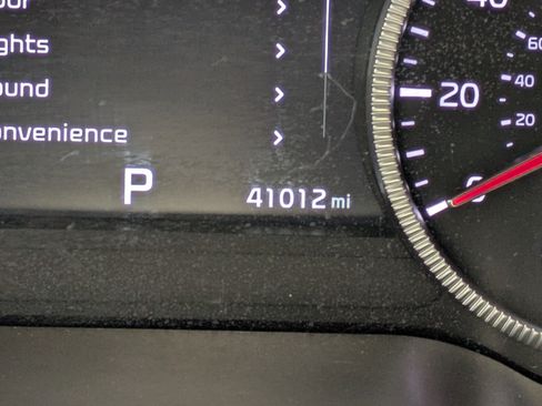 Used 2021 Kia Telluride SX w/ Towing Package FWD image 31