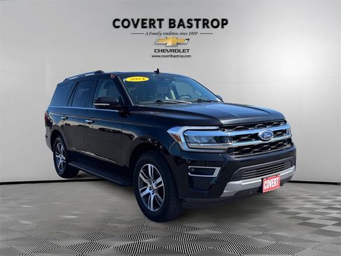 Used 2024 Ford Expedition Limited image 7