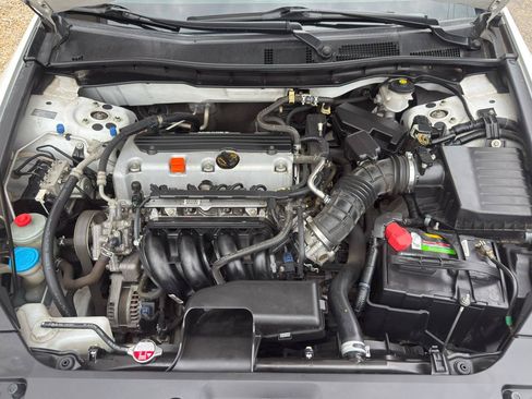 Used 2012 Honda Accord LX image 29