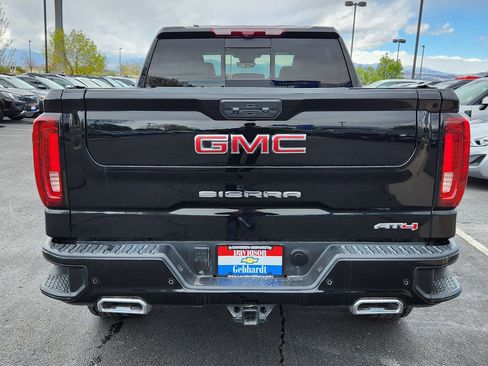 Used 2025 GMC Sierra 1500 AT4 w/ AT4 Premium Package AWD/4WD image 13