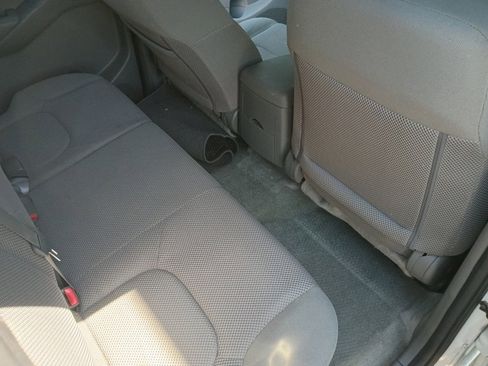 Used 2016 Nissan Frontier SV image 33