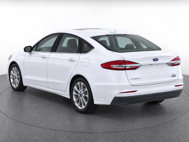Used 2020 Ford Fusion SEL FWD image 3