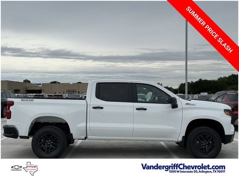 New 2026 Chevrolet Silverado 1500 Custom Trail Boss AWD/4WD image 3