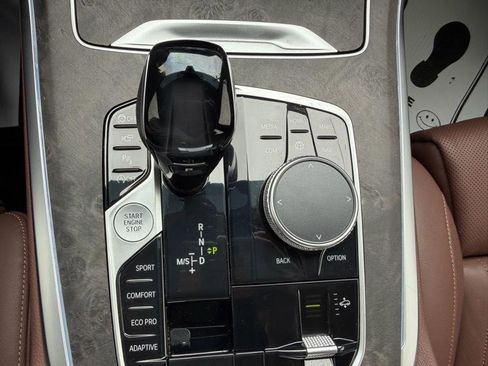Used 2020 BMW X7 xDrive40i w/ M Sport Package AWD/4WD image 62