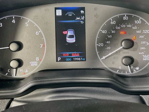 Used 2025 Toyota Corolla LE FWD image 11