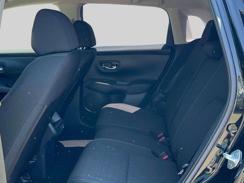 Certified 2024 Honda HR-V LX image 9