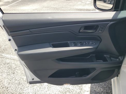 Used 2025 Honda Odyssey Sport-L image 10