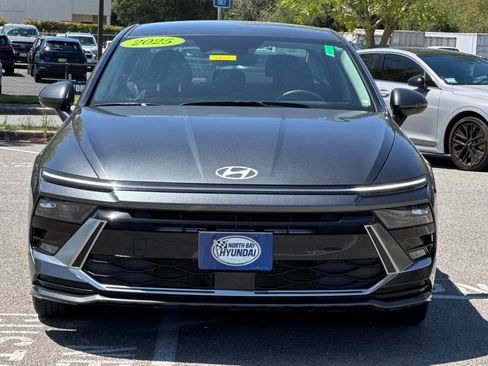 Used 2025 Hyundai Sonata SEL FWD image 9