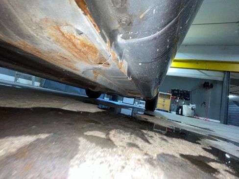 Used 2002 Chrysler Sebring LXi image 12