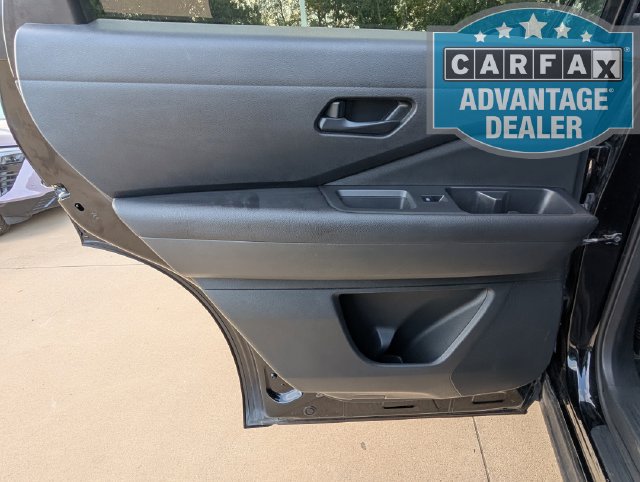 Used 2024 Nissan Pathfinder SV FWD image 26