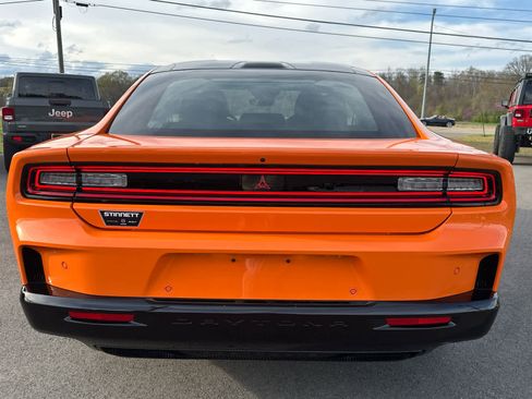 New 2025 Dodge Charger Daytona R/T w/ Quick Order Package 25M R/T image 9