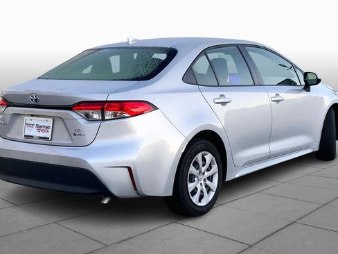 Used 2025 Toyota Corolla LE image 13