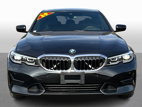 Used 2019 BMW 330i Sedan w/ Premium Package image 3