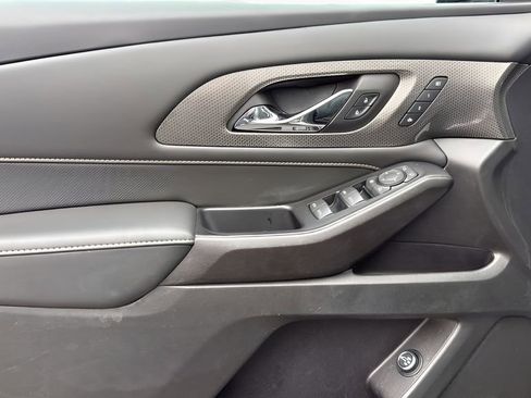 Used 2023 Chevrolet Traverse Premier w/ Redline Edition image 30