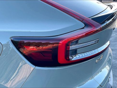 Used 2023 Volvo C40 P8 Recharge Ultimate image 32