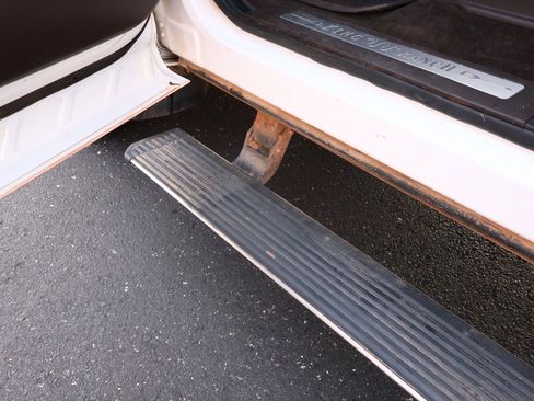 Used 2018 Ford F150 King Ranch w/ Equipment Group 601A Luxury image 9