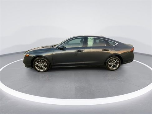 Used 2023 Honda Accord EX image 5