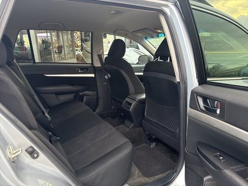 Used 2013 Subaru Outback 2.5i Premium w/ All-Weather Pkg image 22