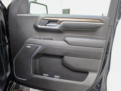 Used 2022 Chevrolet Silverado 1500 LT Trail Boss image 10