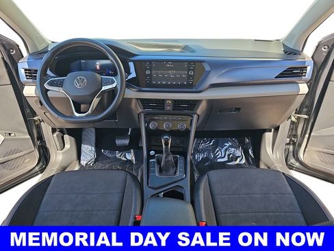 Used 2023 Volkswagen Taos SE FWD image 9