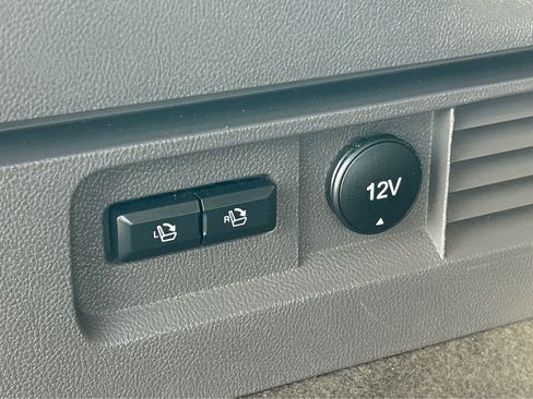 Used 2017 Lincoln MKX Select image 8