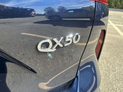 Used 2019 INFINITI QX50 Essential w/ Premium Heat Package image 31