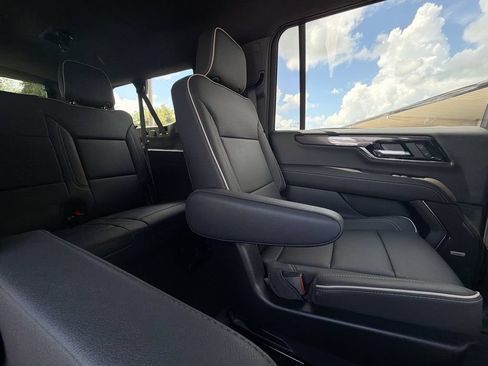 New 2026 GMC Yukon XL Elevation RWD image 16