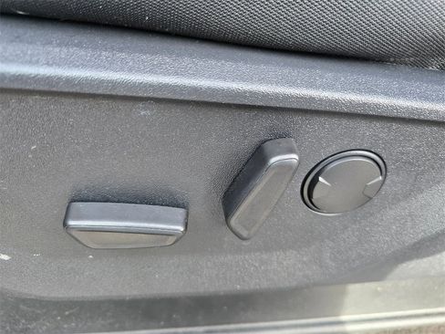 Used 2022 Ford F150 XLT w/ Equipment Group 302A High image 16