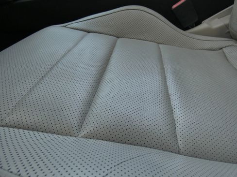 Used 2014 Mercedes-Benz E 350 Cabriolet w/ Premium 1 Package image 45