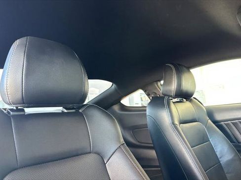 Used 2023 Ford Mustang GT Premium image 15