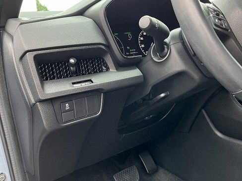 Used 2023 Honda CR-V Sport image 11