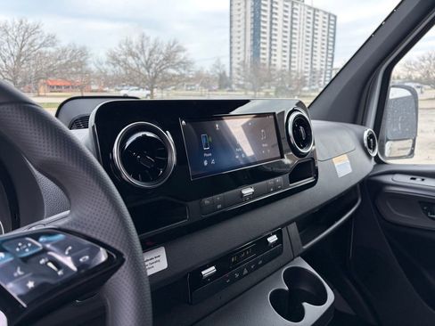 New 2026 Mercedes-Benz Sprinter 2500 image 13