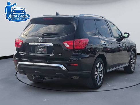 Used 2019 Nissan Pathfinder SL FWD image 5
