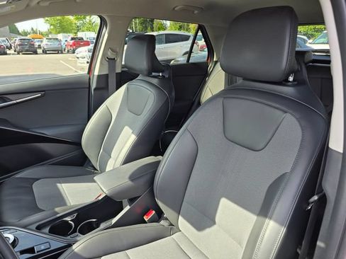 Certified 2023 Kia Niro Wind w/ Wind Preserve Package FWD image 23