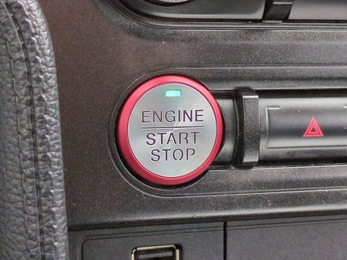 Certified 2021 Ford Mustang Coupe image 26