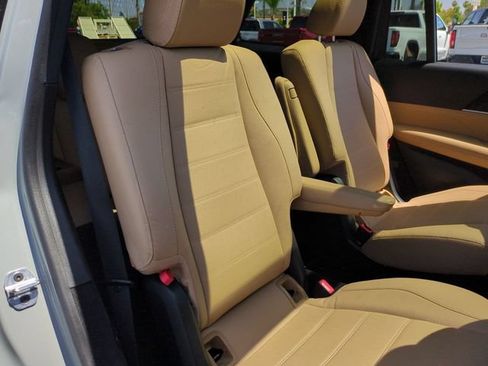 Used 2024 Mercedes-Benz GLS 450 4MATIC image 29