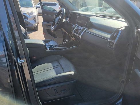 Used 2023 Kia Sorento EX image 17