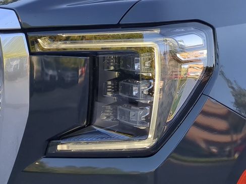 Used 2021 GMC Yukon Denali RWD image 42