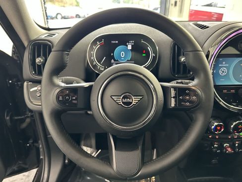 Used 2022 MINI Cooper Countryman FWD image 16