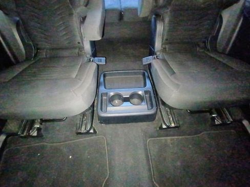 Used 2020 Ford Explorer XLT RWD image 50