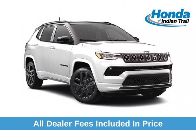 Used 2025 Jeep Compass Limited AWD/4WD image 1