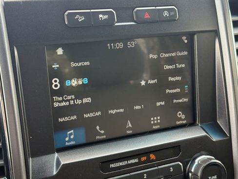 Used 2018 Ford F150 XLT w/ Equipment Group 302A Luxury AWD/4WD image 15