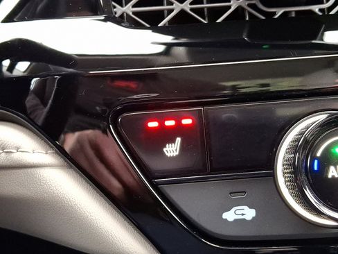 Used 2023 Honda Accord EX-L image 31