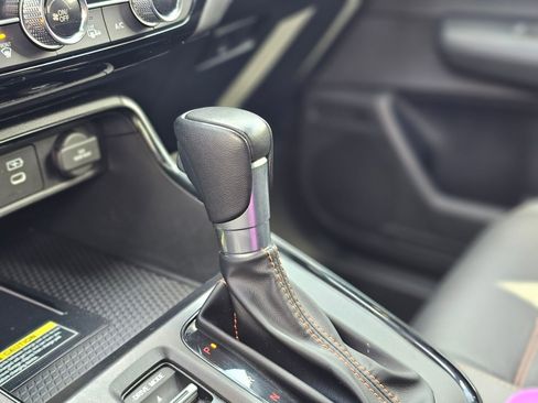 Used 2025 Honda CR-V Sport Touring image 16