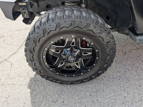 Used 2008 Jeep Wrangler Unlimited Sahara RWD image 25