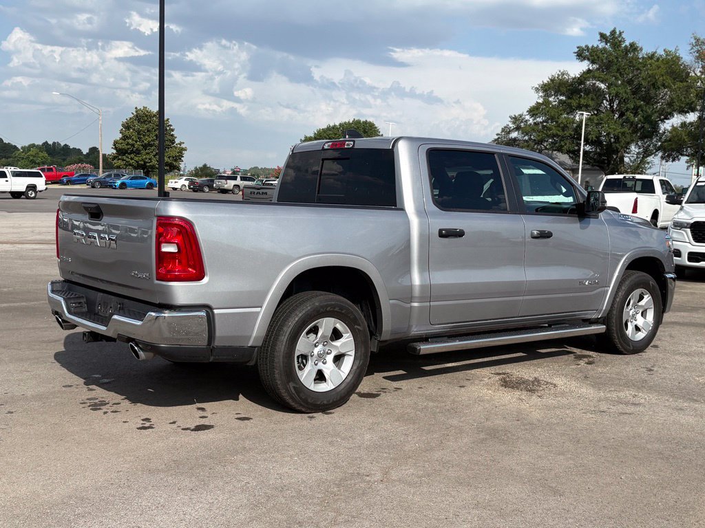 Used 2025 RAM 1500 Big Horn AWD/4WD image 8